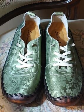 Womens Green Floral Lace-Up Salkin Athletic Shoes Size 44